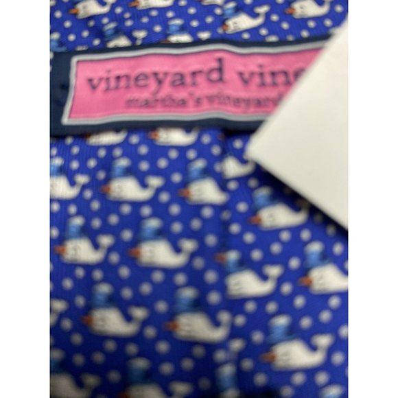 Vineyard Vines Children’s Tie New Whale Christmas - Picture 3 of 5